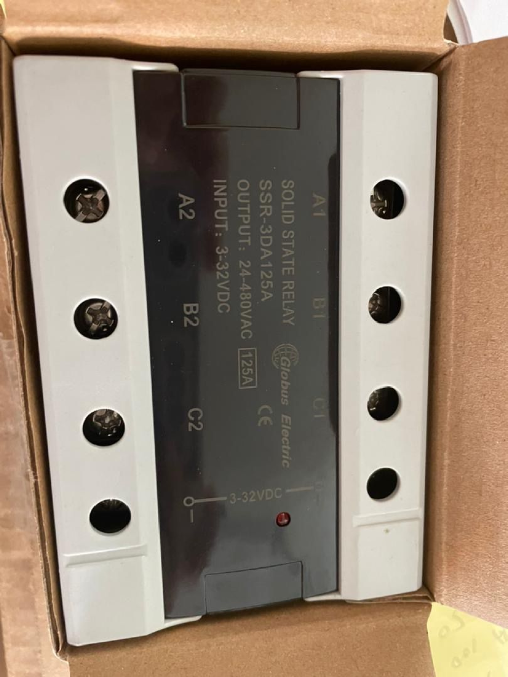 RELAIS STATIQUES MONOPHASE  ET THREE PHASE SSR